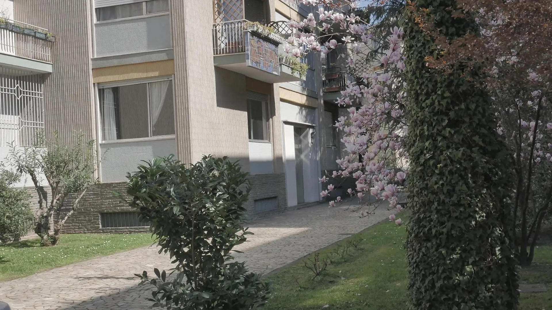 Garden Flat Apartment Milan Italy