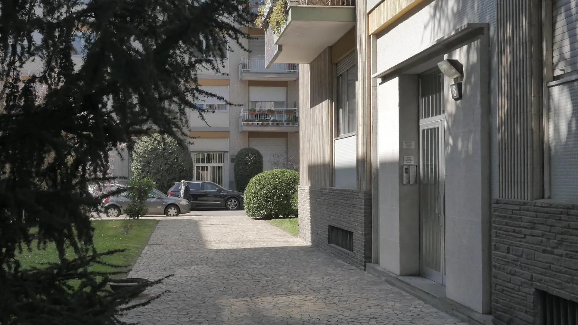Garden Flat Apartment Milan